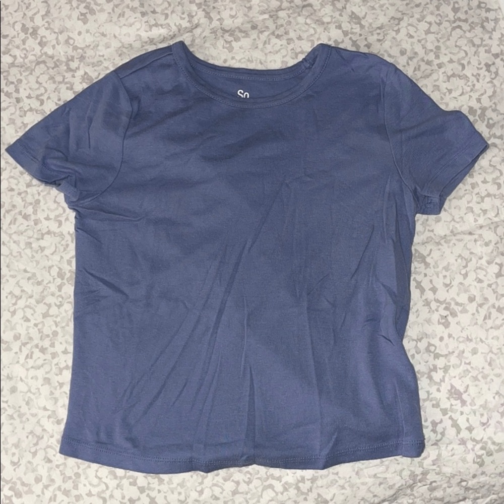 Periwinkle T-shirt crop top. S